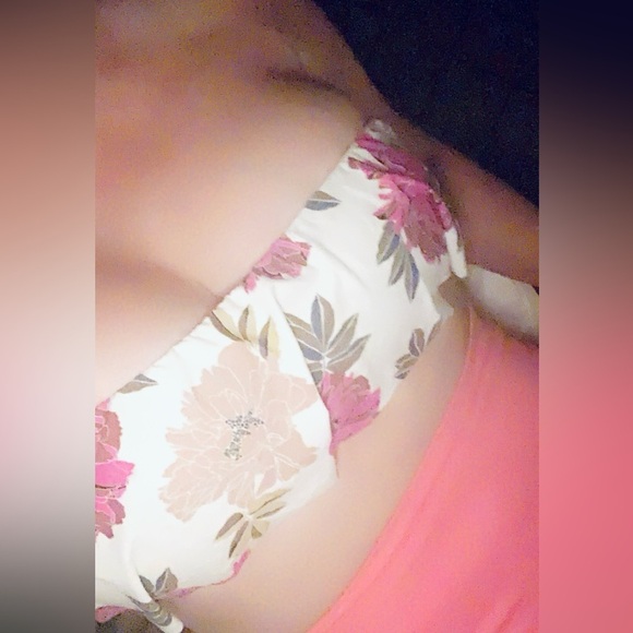 BILLABONG “WHAT I LUV BANDEAU BIKINI TOP” SIZELARGE - Picture 6 of 10